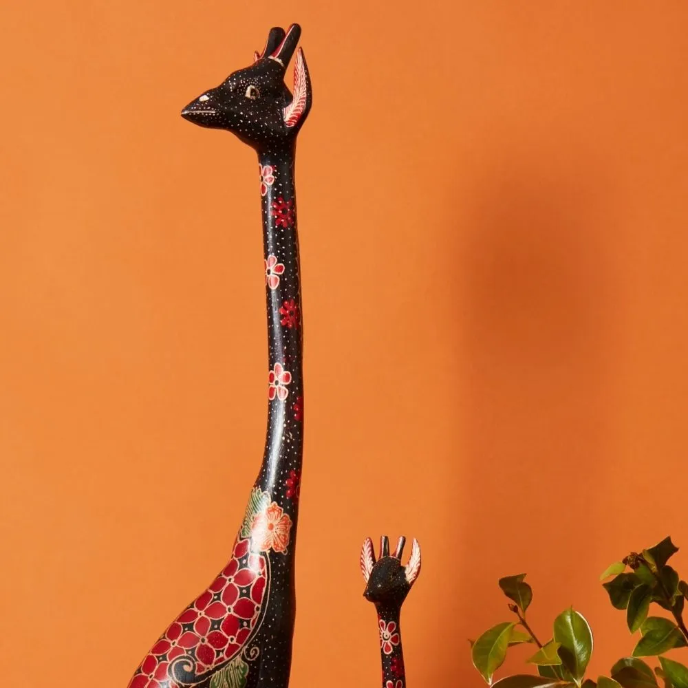 Batik Giraffe Statue Set