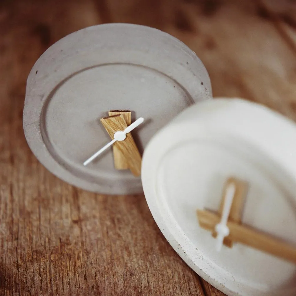Concrete Table Clock