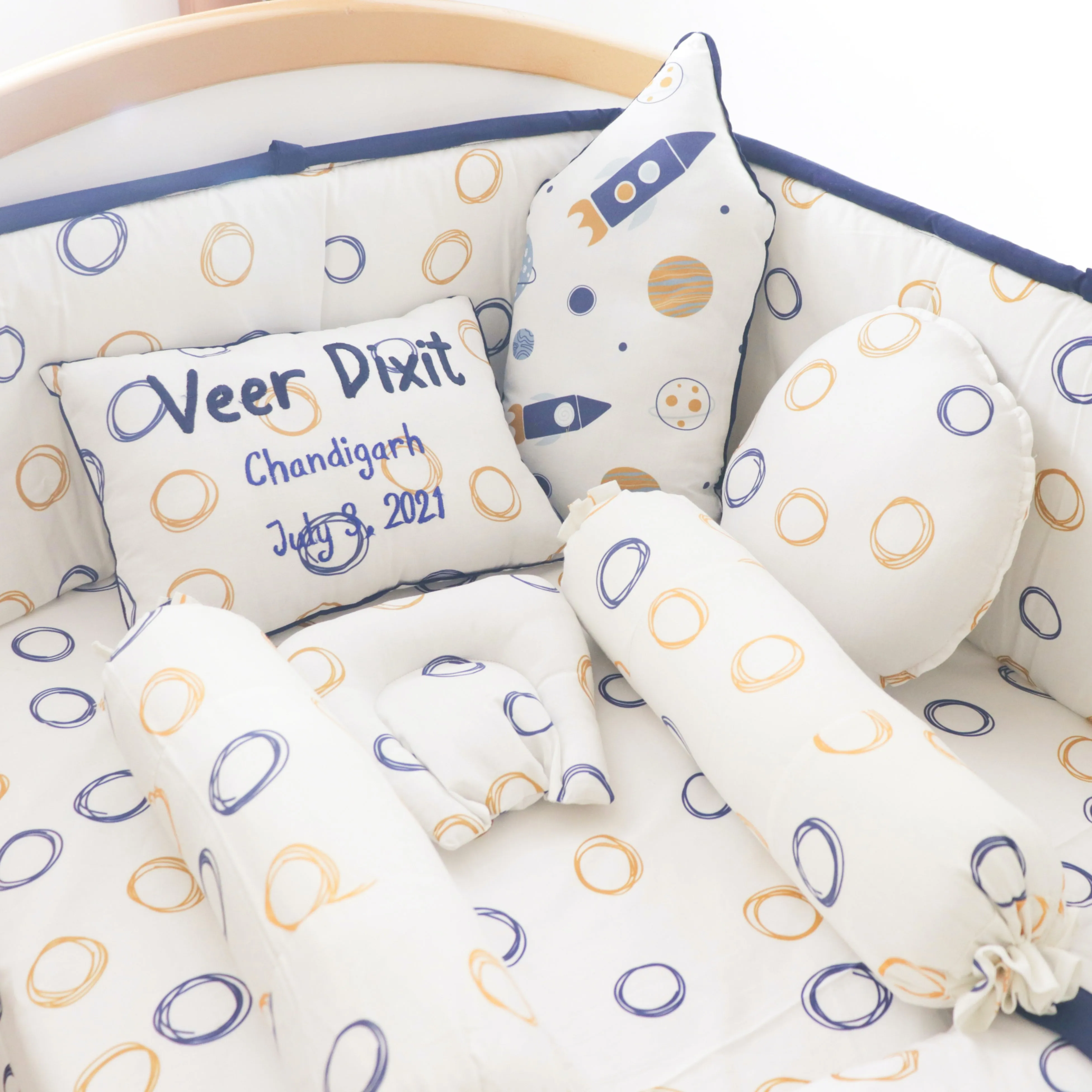 Doodle Circles- Throw Cushion
