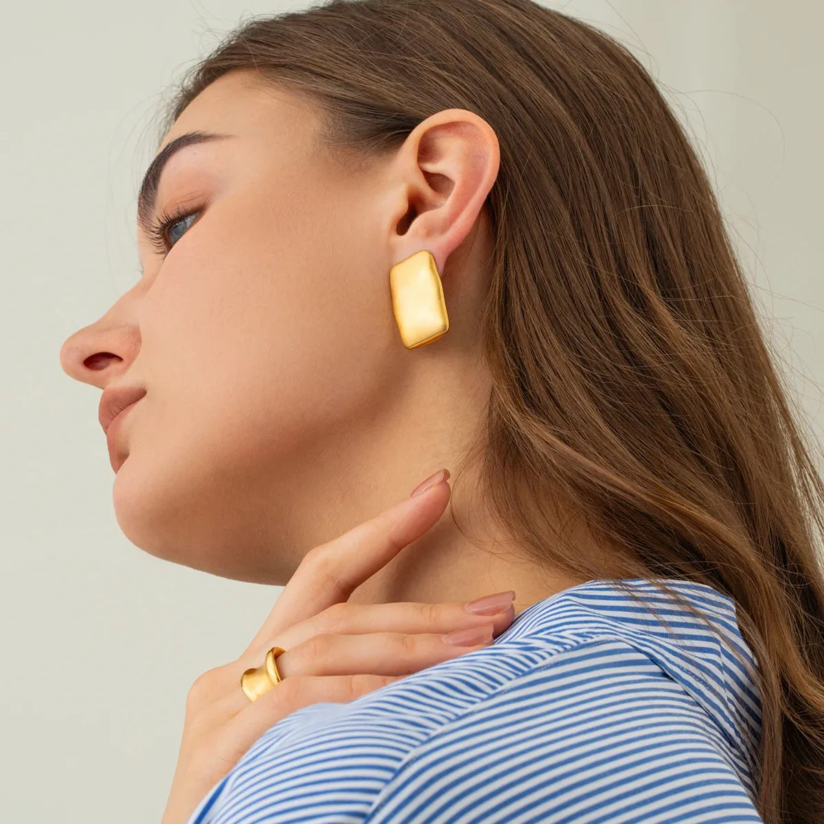 Elegant Charm Gold Color Geometric Brushed Closed Ring
