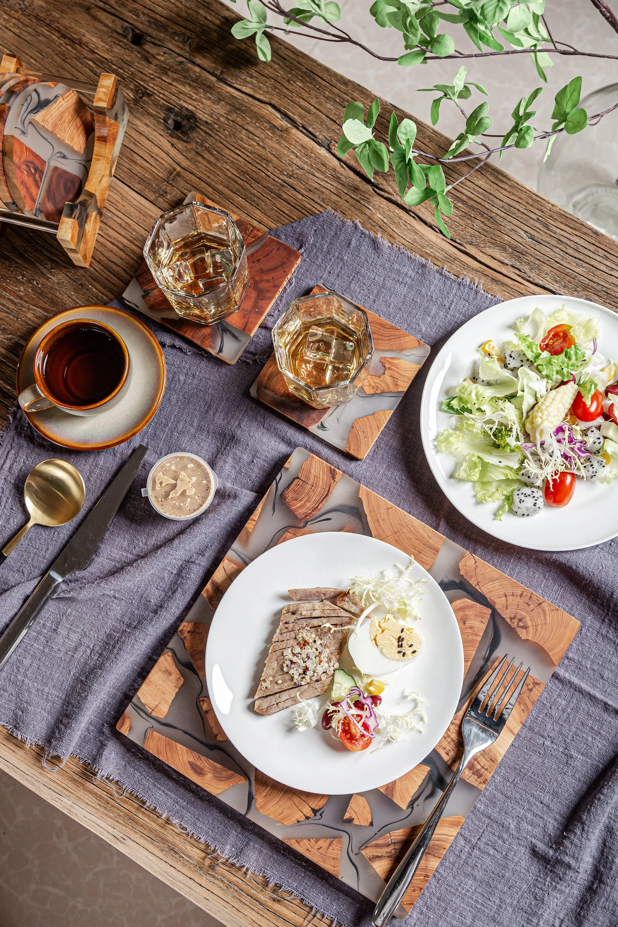 Gohobi Square Wooden Resin Placemat (24cm)
