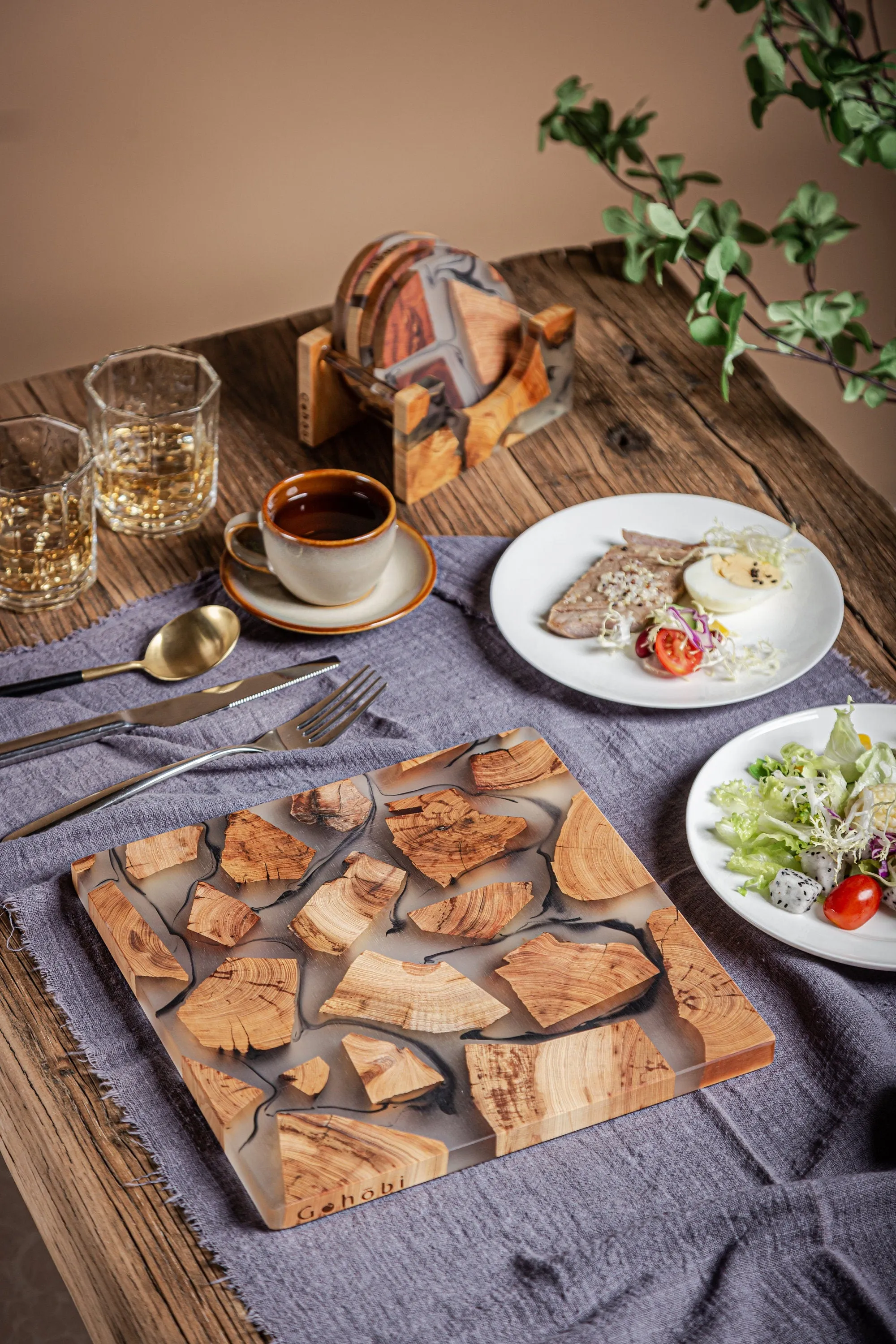 Gohobi Square Wooden Resin Placemat (24cm)