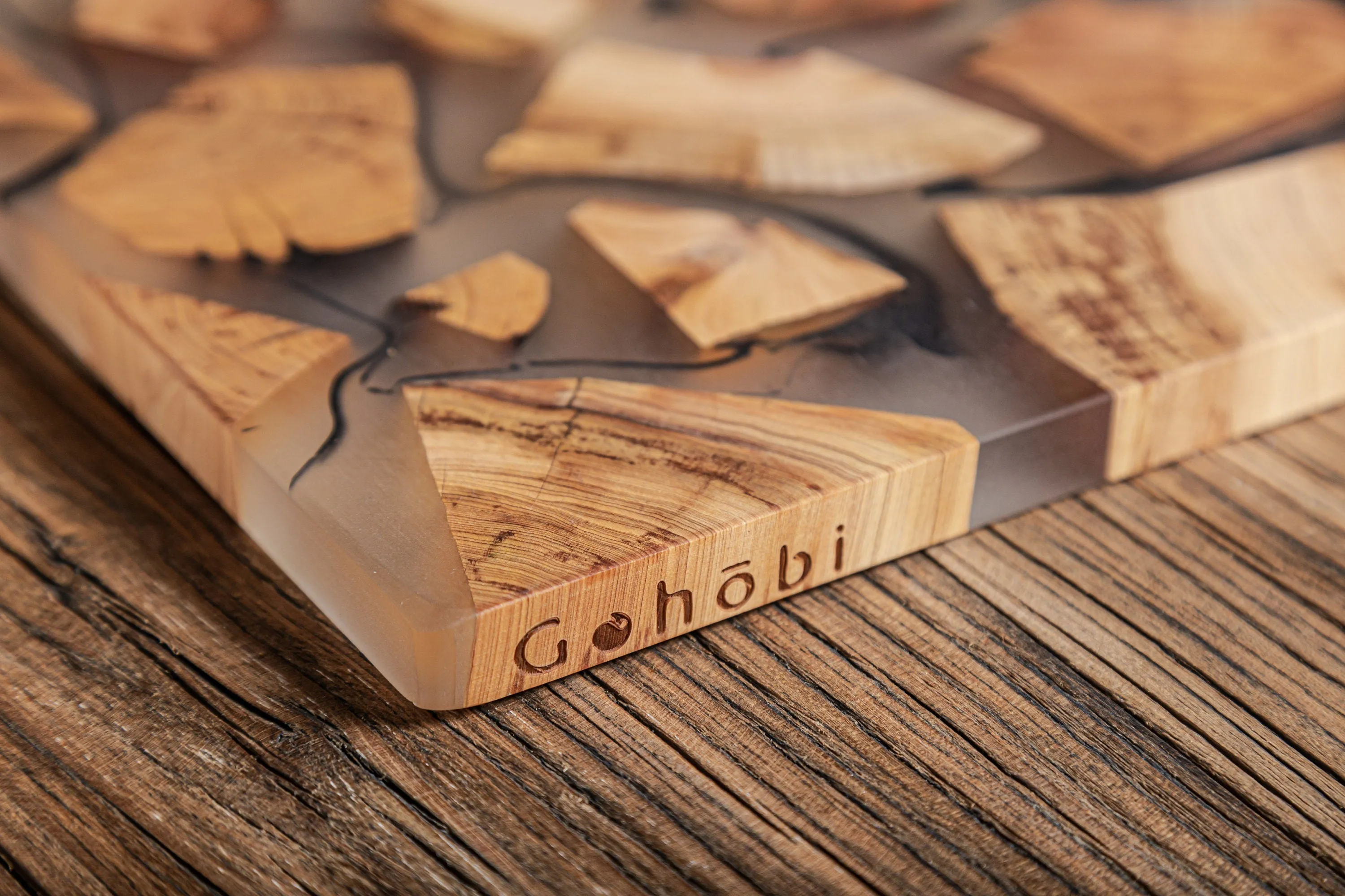 Gohobi Square Wooden Resin Placemat (24cm)