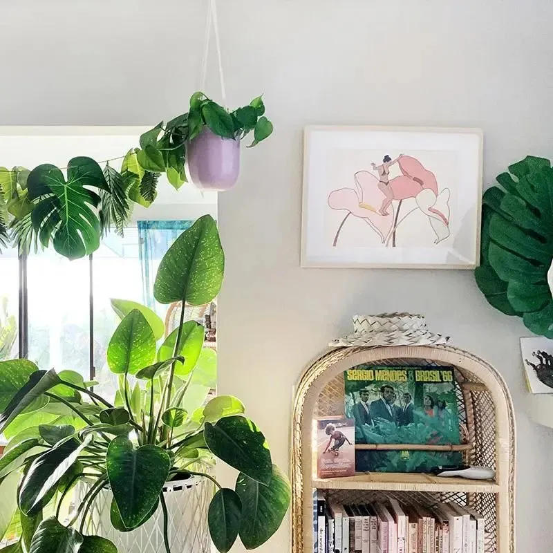 Loop Hanging Planter