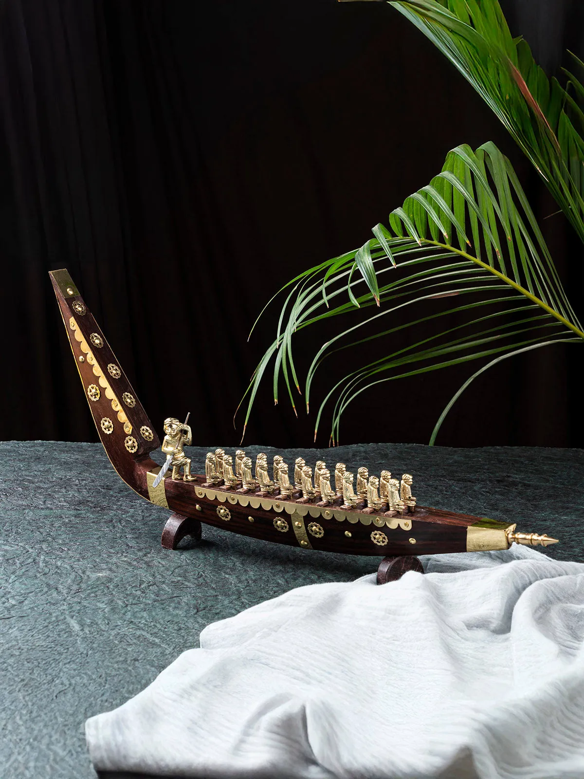 Snake Boat