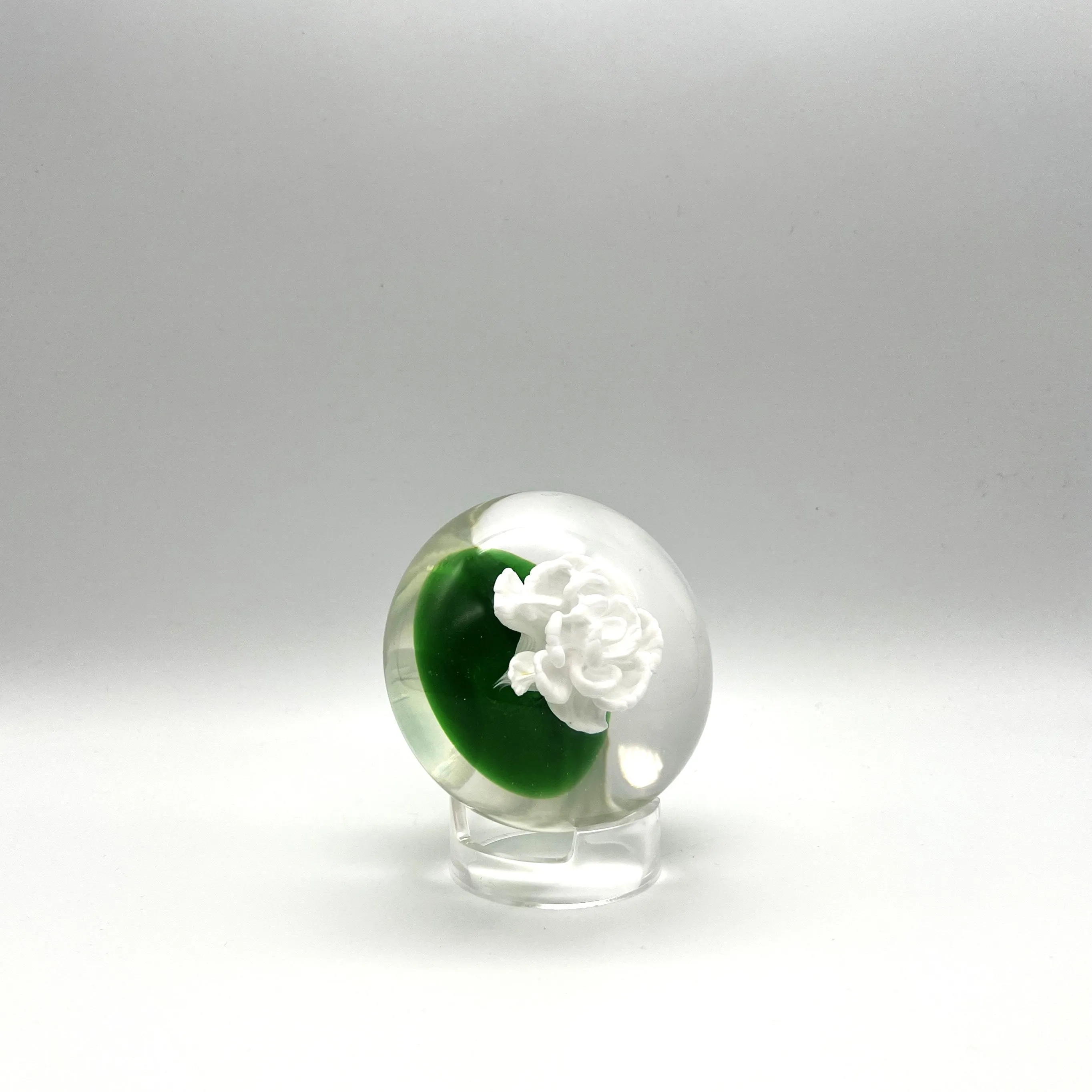 White Crimprose on Green by Machart Glass